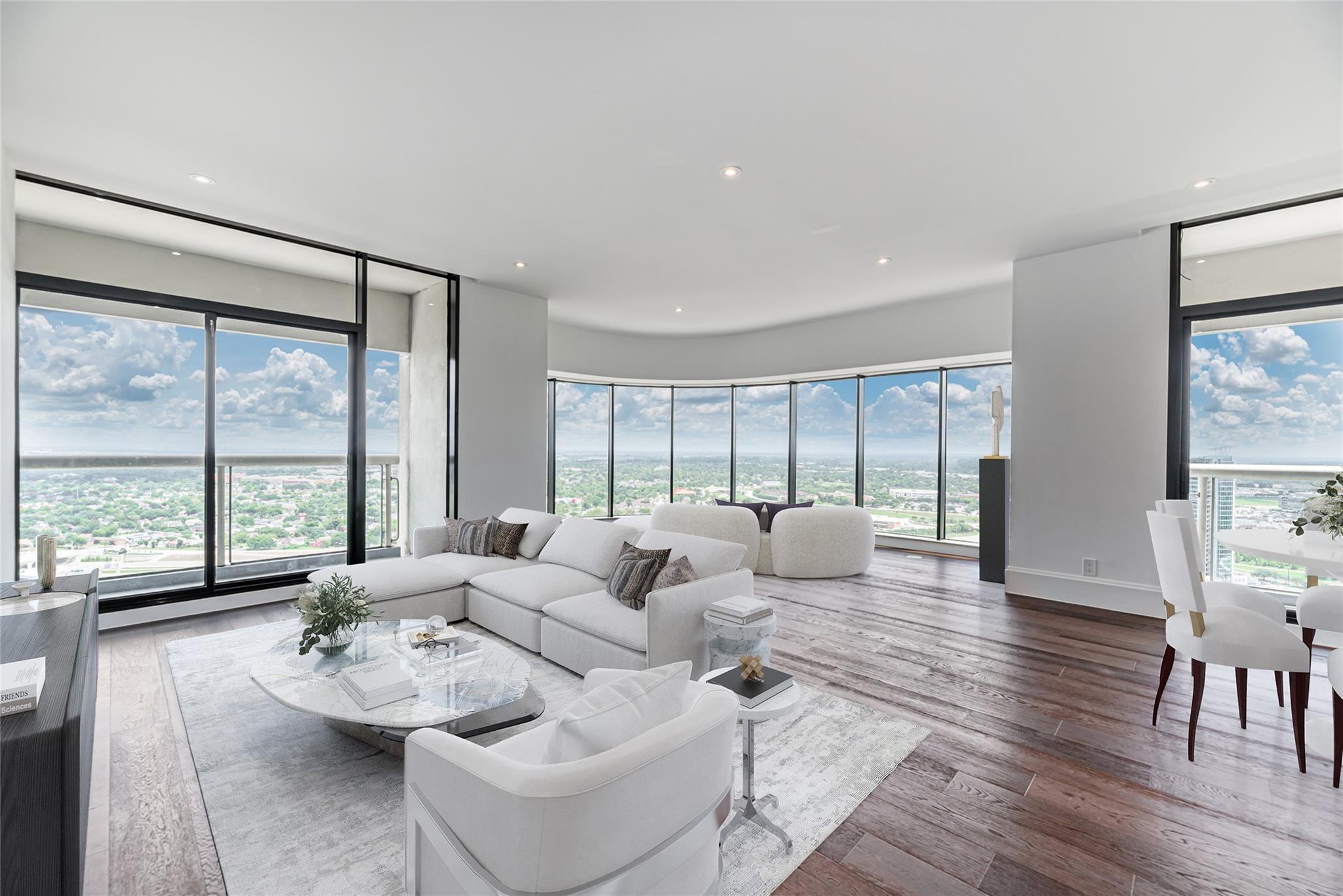 1701 Hermann Drive 34L