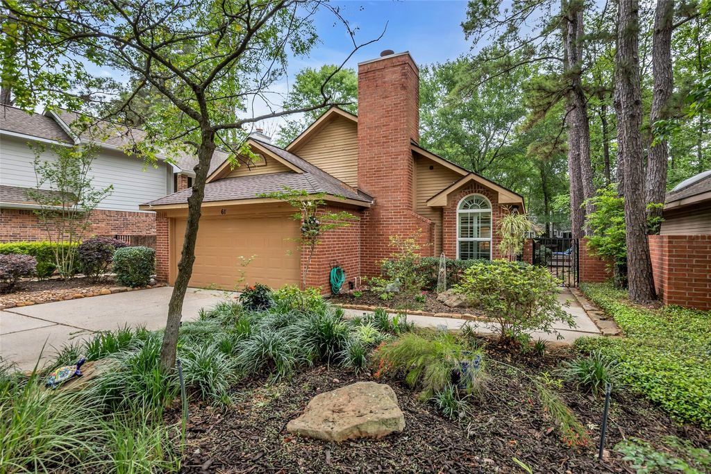 Photo of 61 N Rushwing Circle, The Woodlands, TX 77381 (MLS # 24527667)