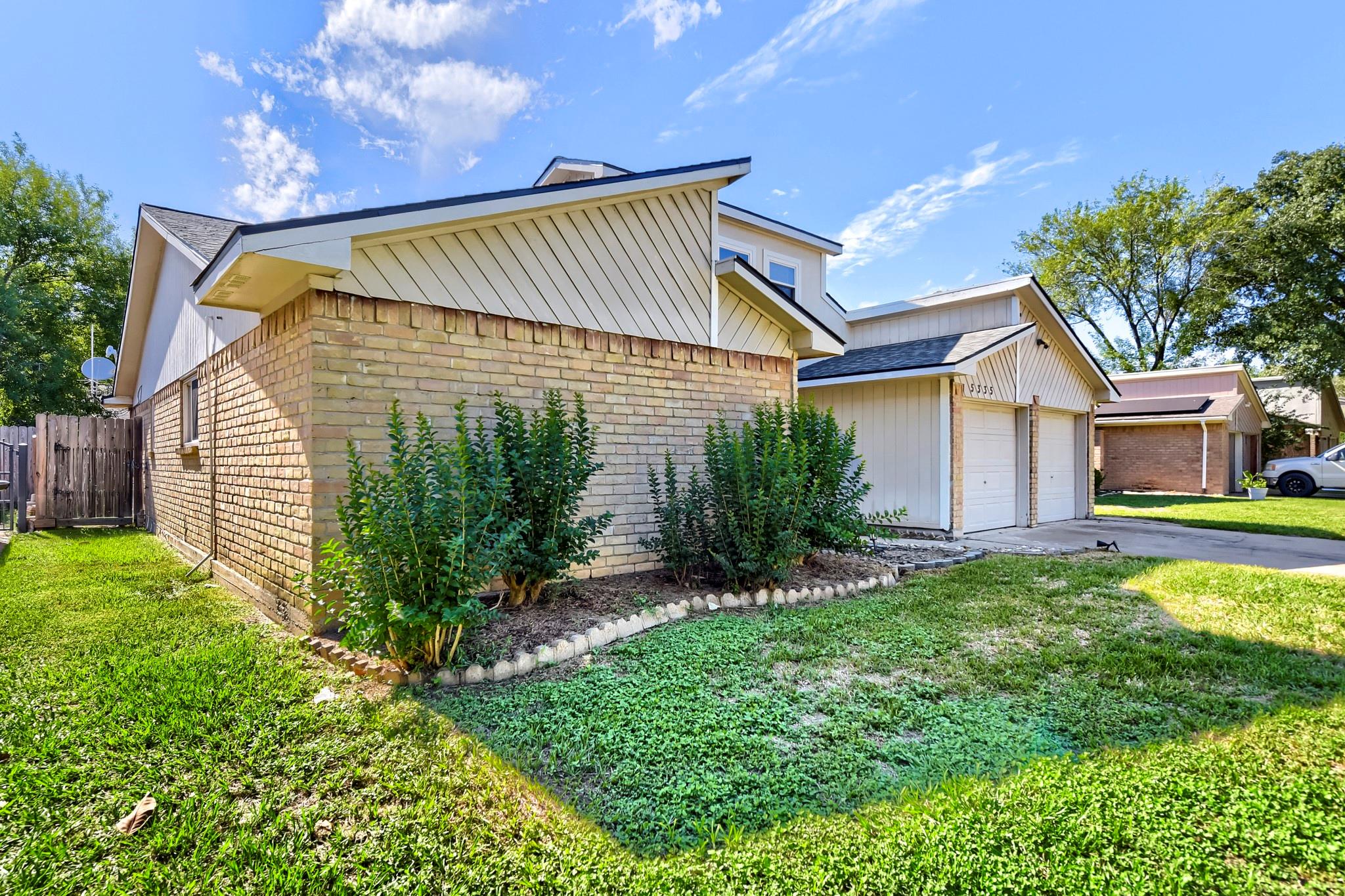 5335 Prairie Creek Drive