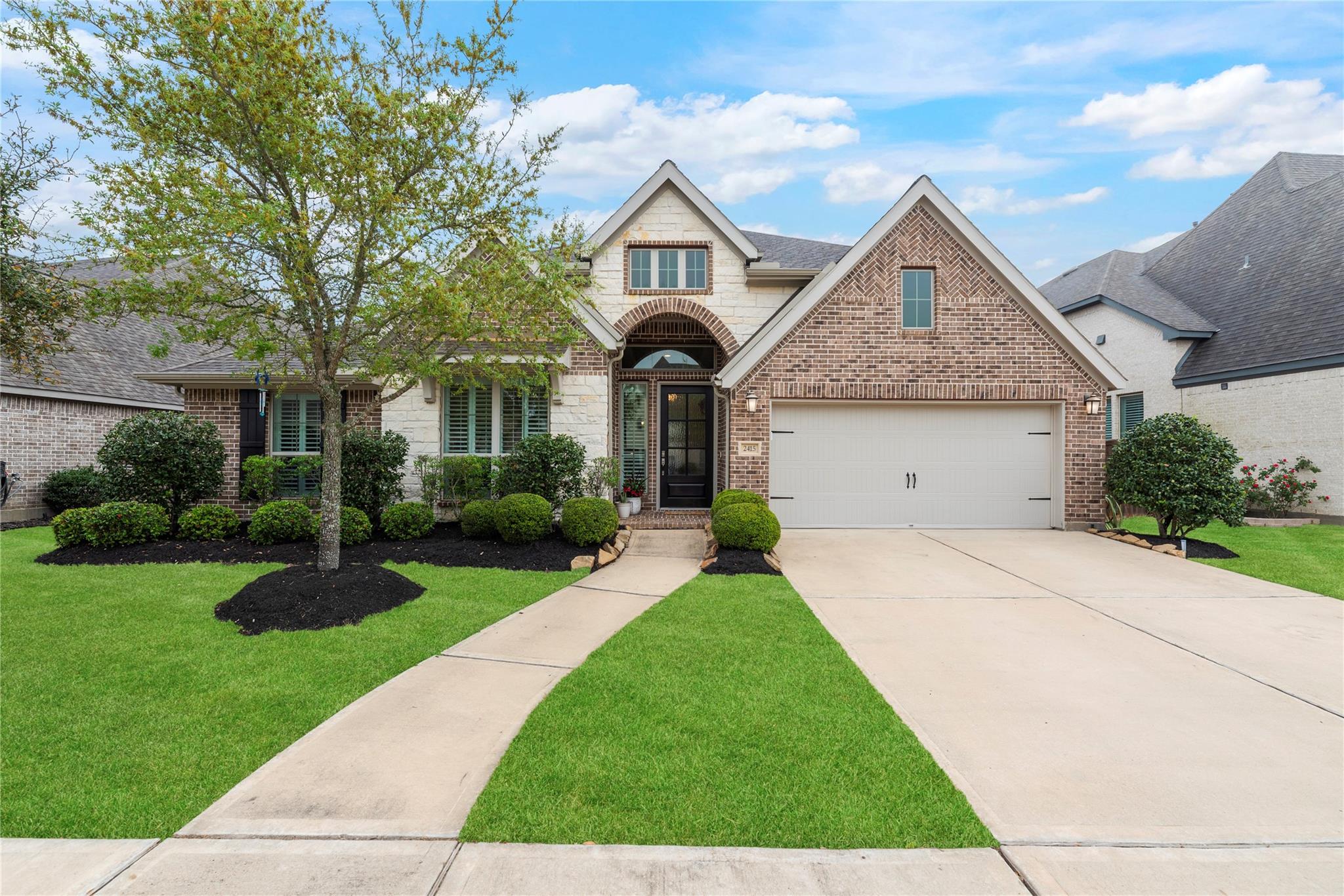 2415 Sunflower Cove Lane