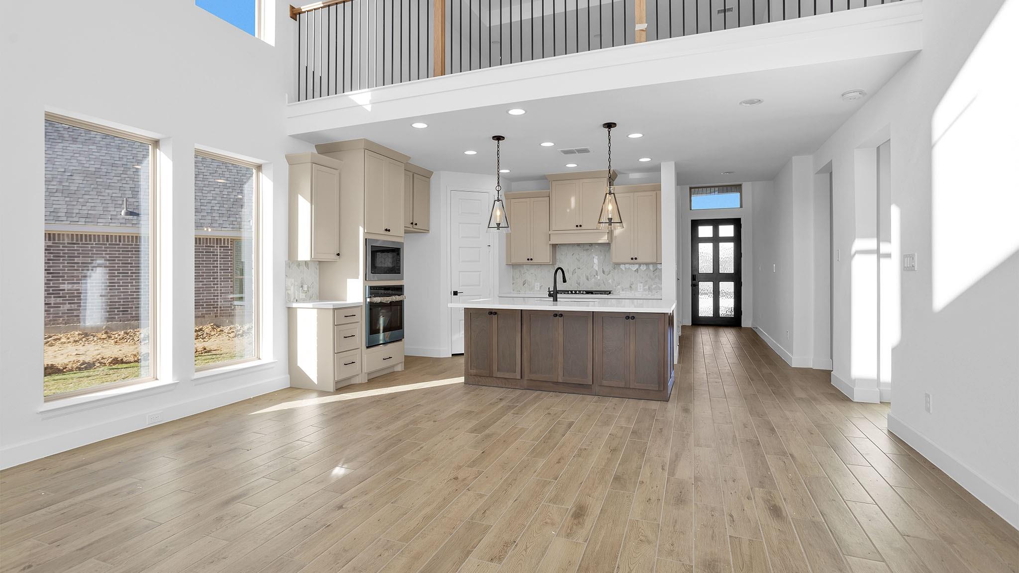 6727 Burgundy Blaze Trails