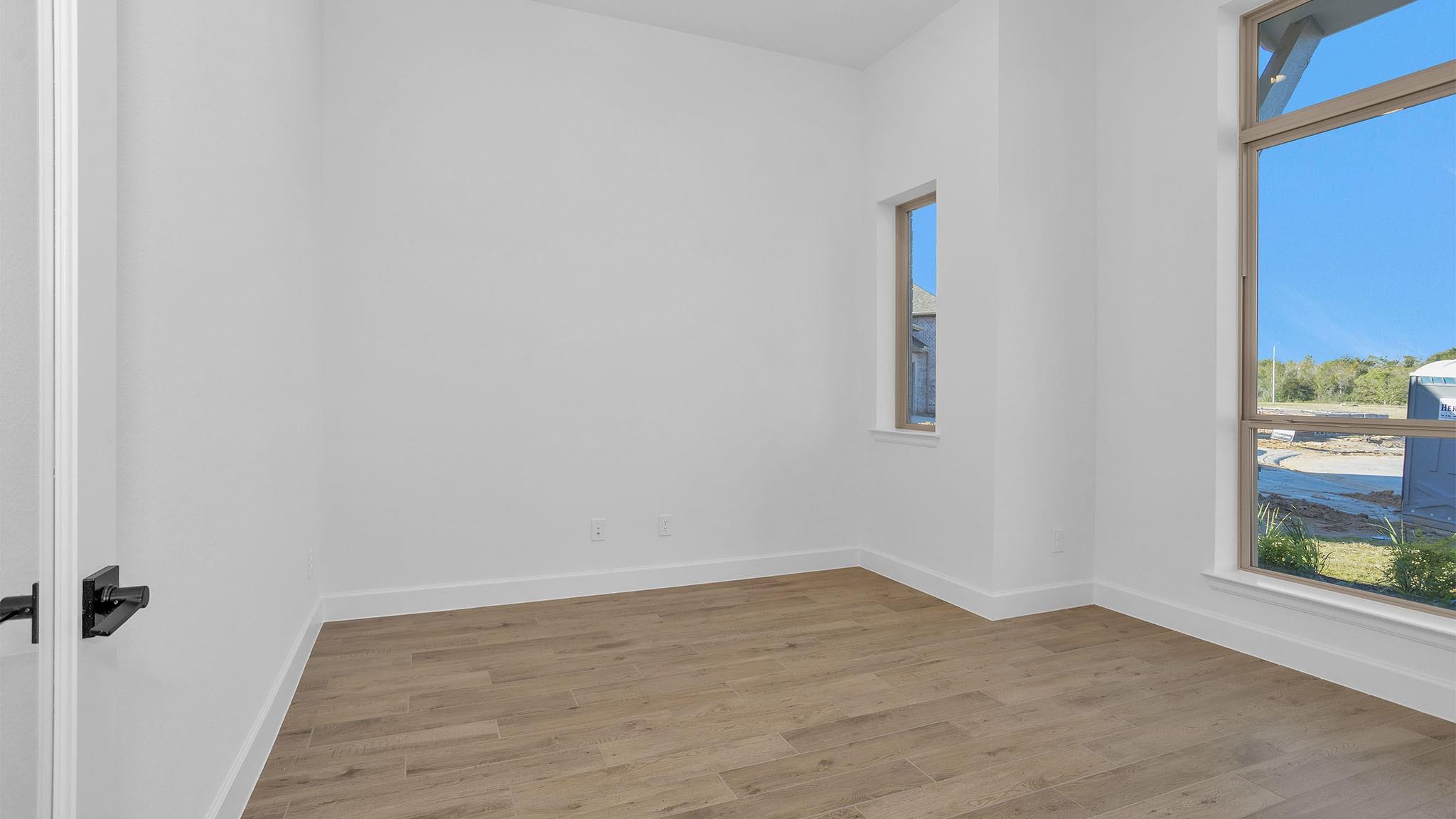 6727 Burgundy Blaze Trails