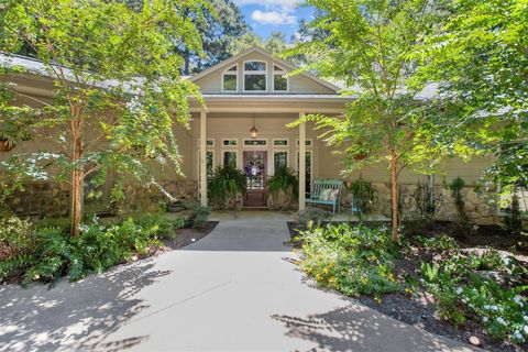 Photo of 149 Redbud Circle, Crockett, TX 75835 (MLS # 10297708)