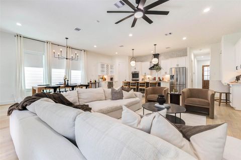 Photo of 1922 Hoskins Drive, Houston, TX 77080 (MLS # 44486814)