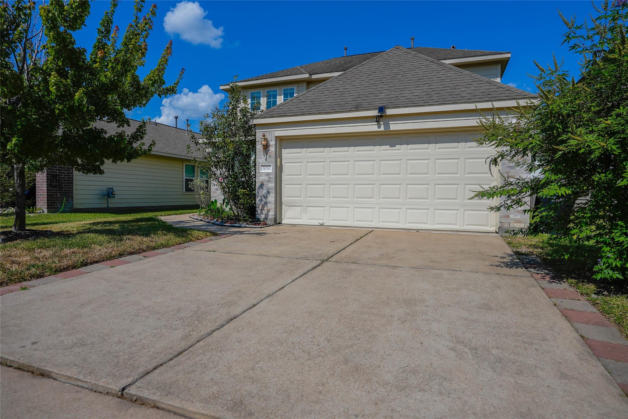 3050 Thicket Path Way