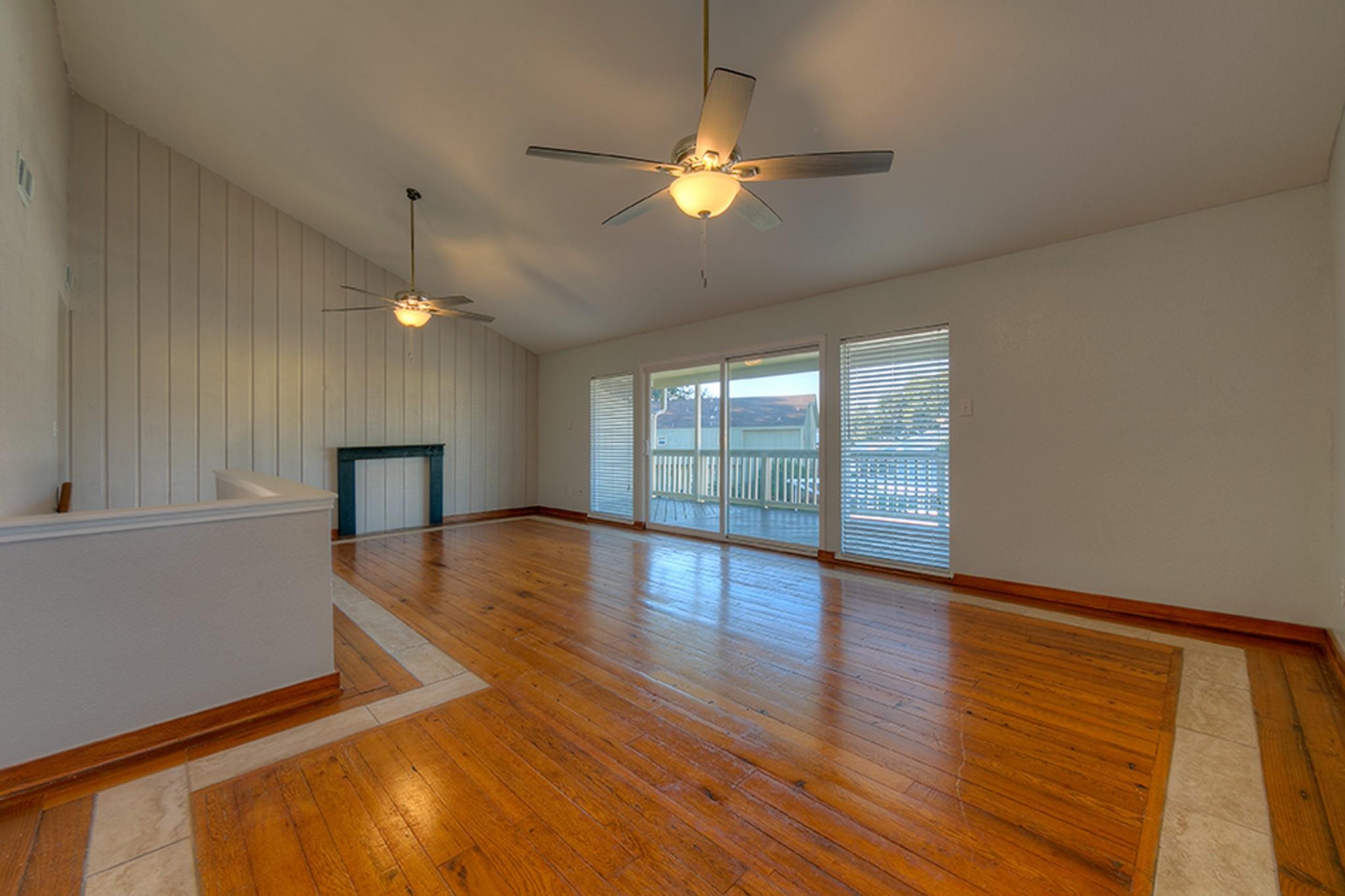 93 Lakeview Village