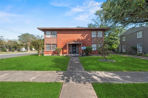 Photo of 3930 Law Street #2, Houston, TX 77005 (MLS # 88362877)