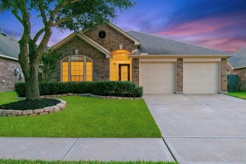 Photo of 11127 E Lakes Gable Drive Dr, Richmond, TX 77406 (MLS # 3350720)