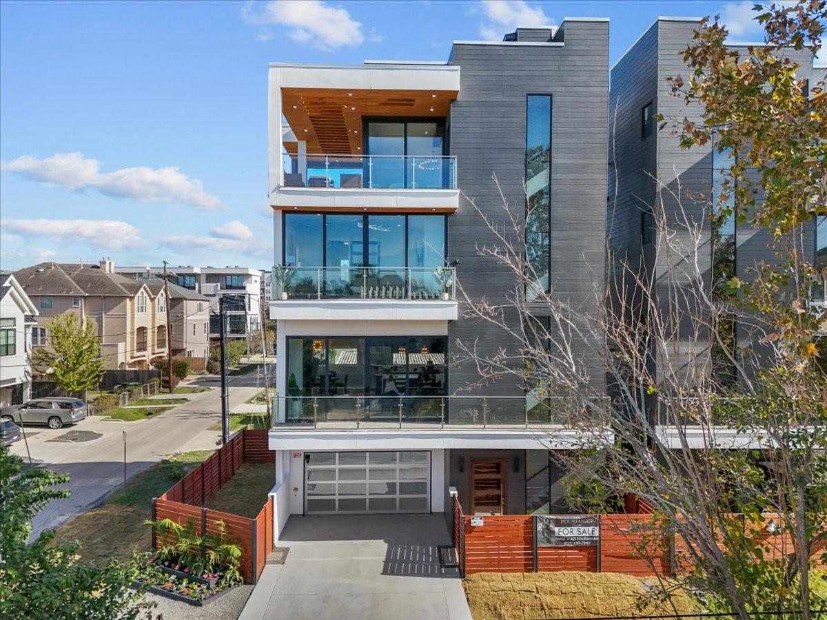 516 Reinerman Street