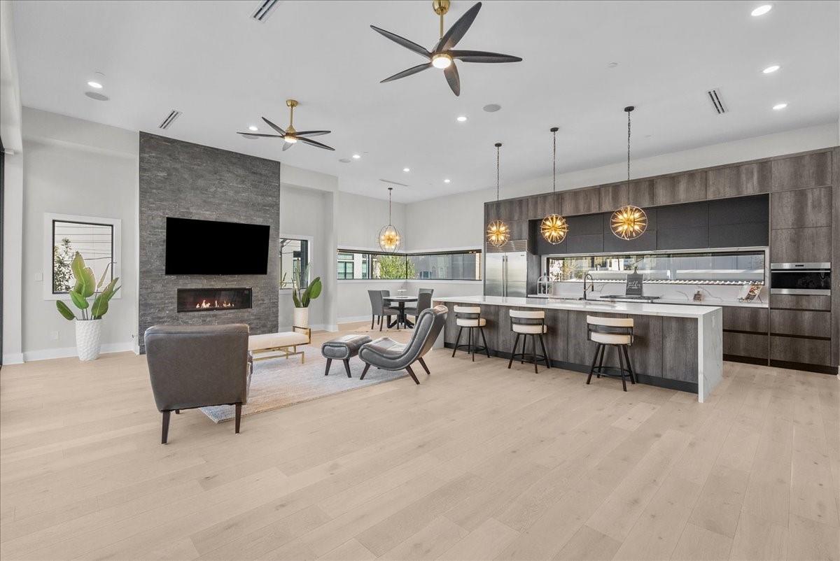 516 Reinerman Street