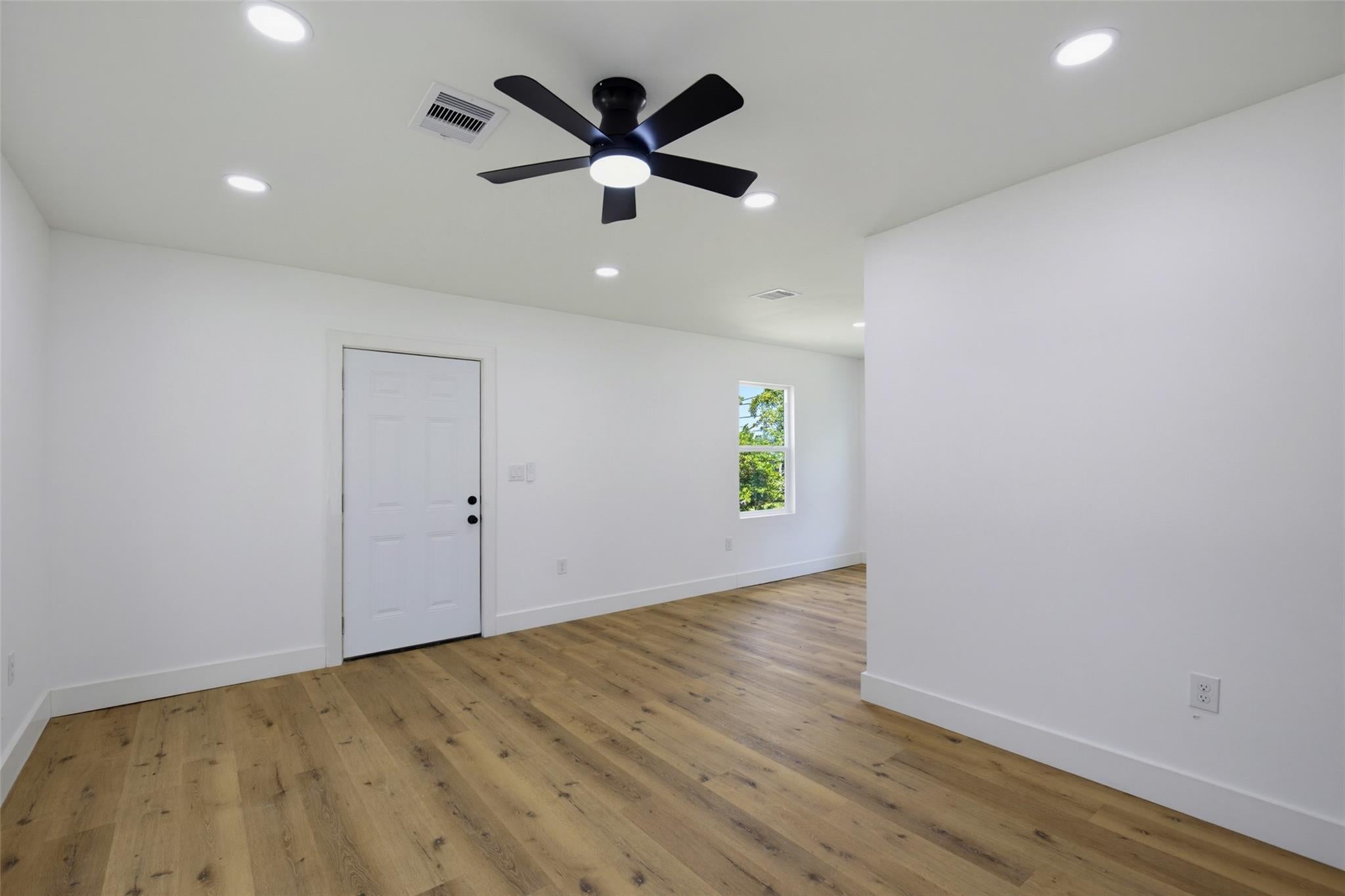 1004 11th Street N