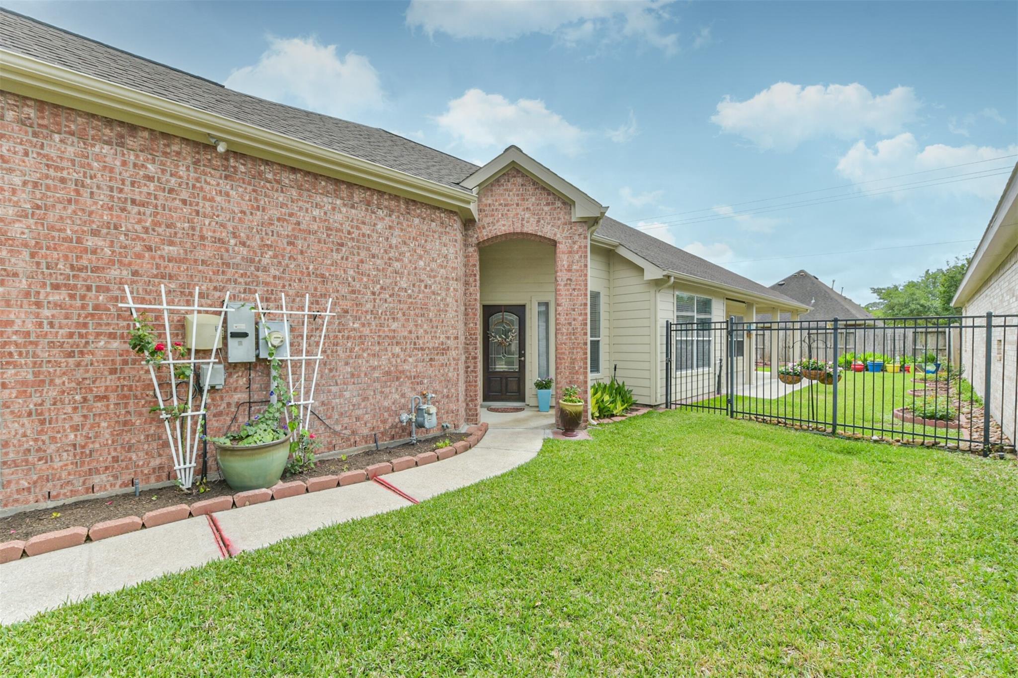 2409 Ameno Drive