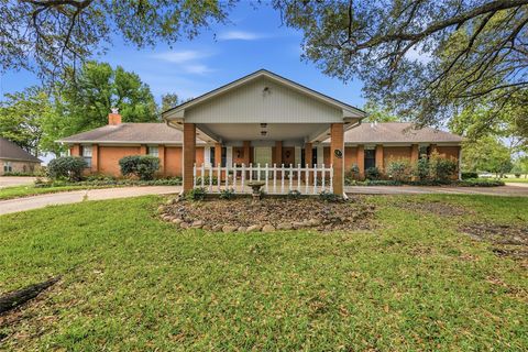 807 Standley Road Madisonville TX 77864