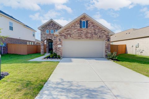 Photo of 1225 Red Hills Drive, Rosharon, TX 77583 (MLS # 31398079)