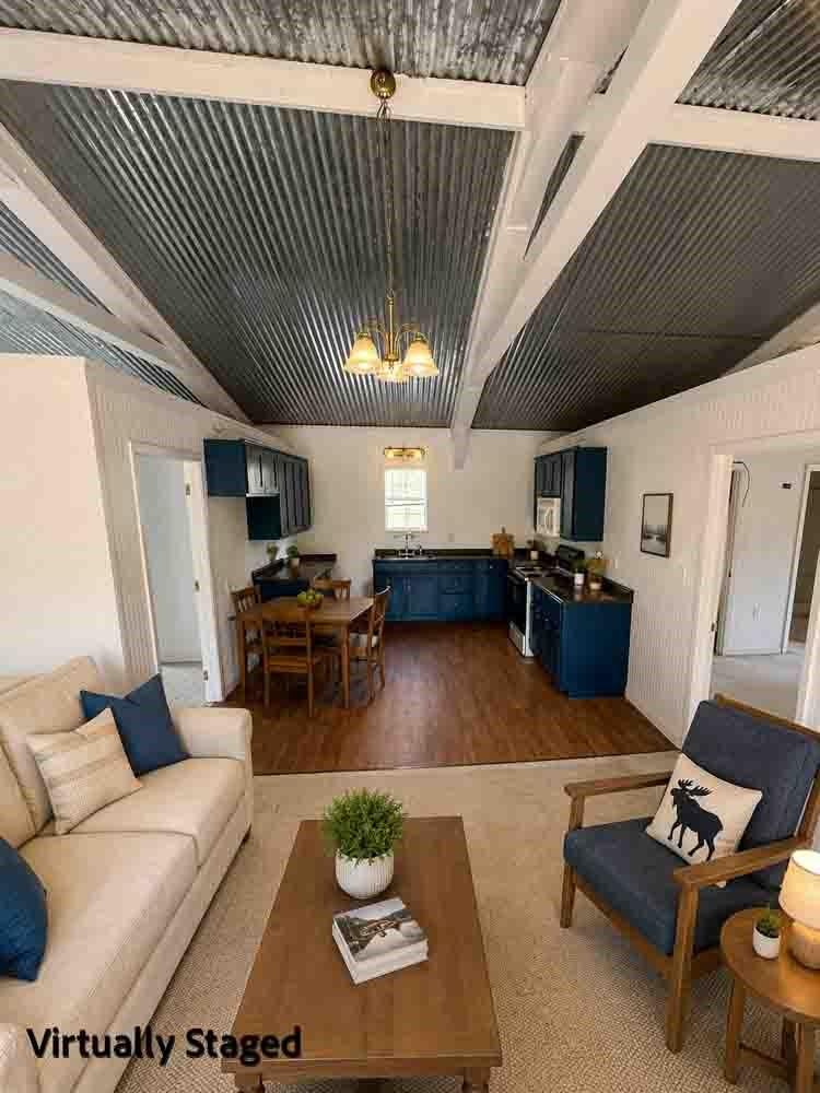 1007 Private Road 2002