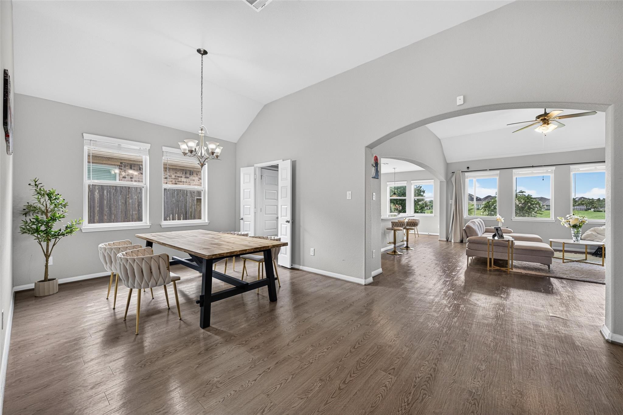3106 Dry Creek Drive
