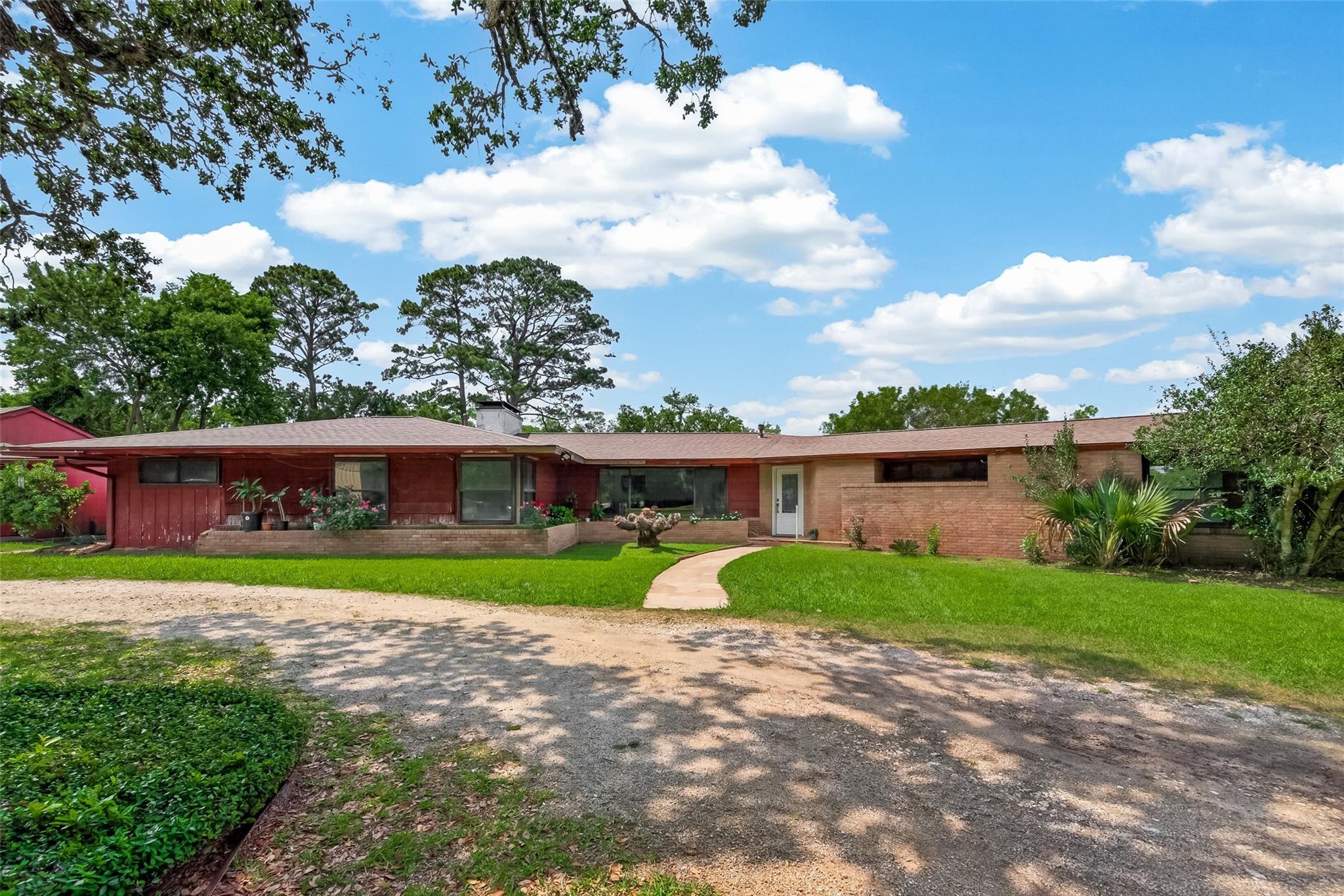 2307 Oleander Drive