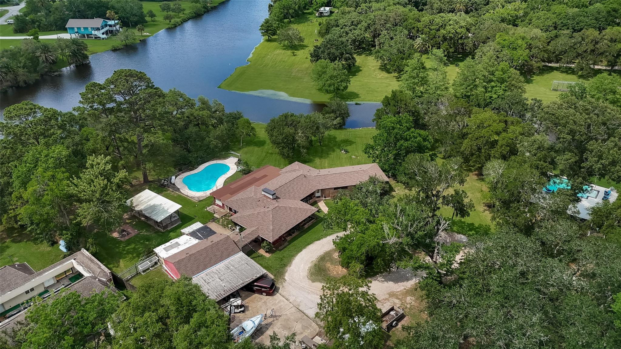 2307 Oleander Drive