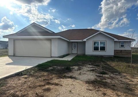 Photo of 2519 County Road 5710, Devine, TX 78016 (MLS # 39301553)