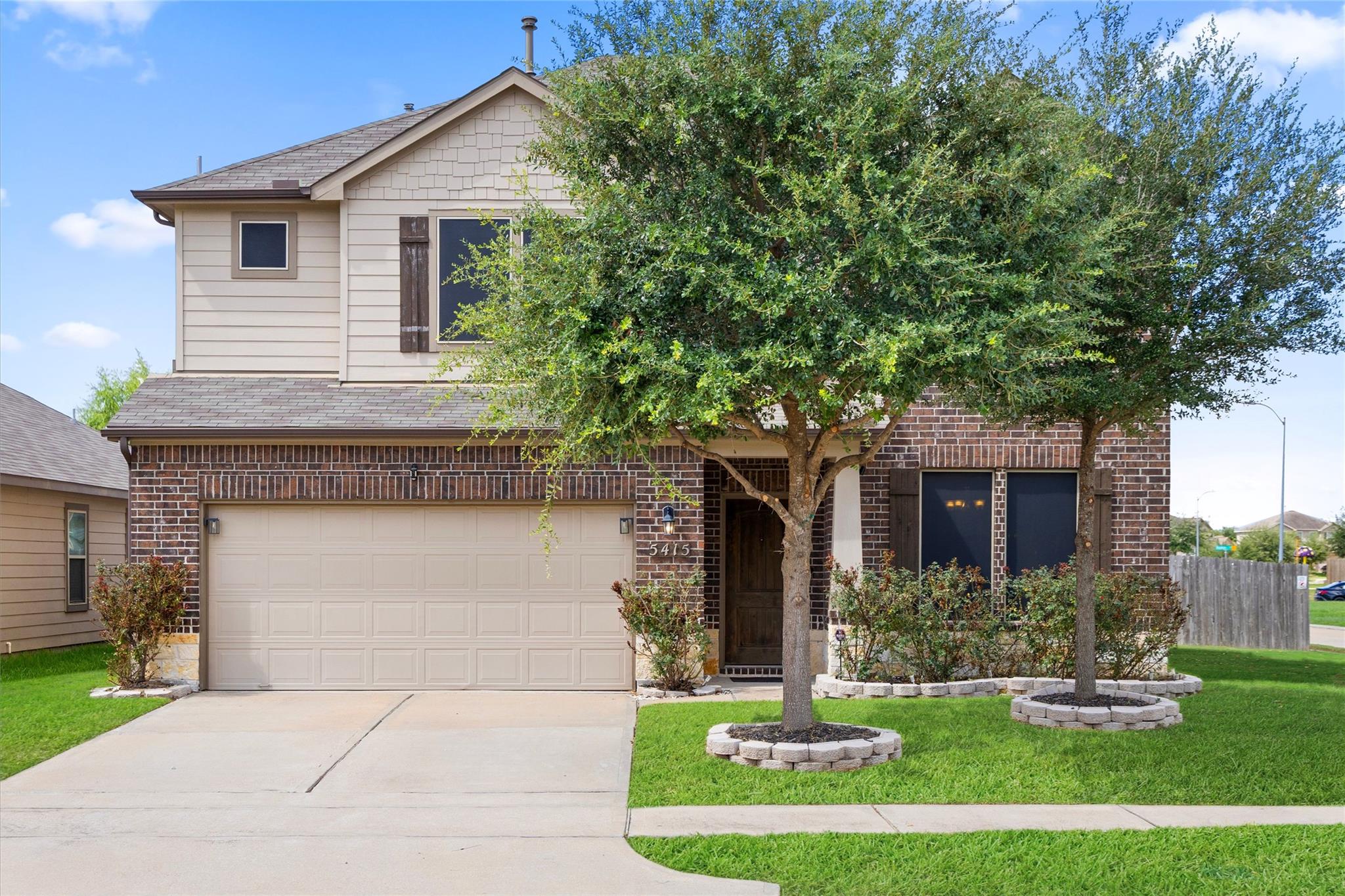 5415 Nero Lake Dr