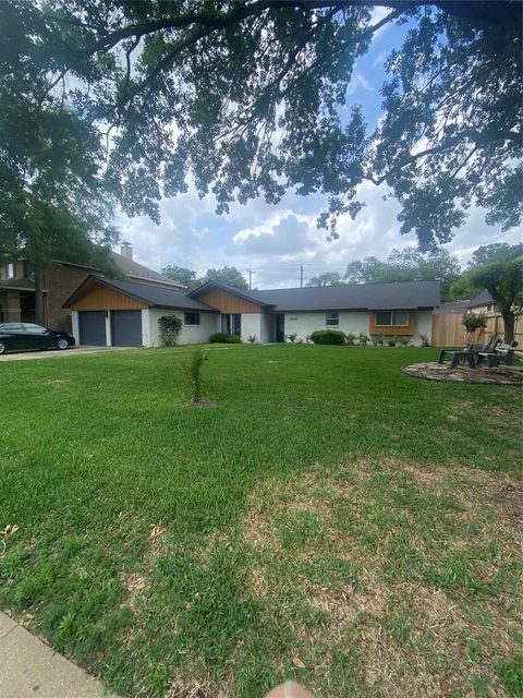 Photo of 12930 Kimberley Lane, Houston, TX 77079 (MLS # 5689499)