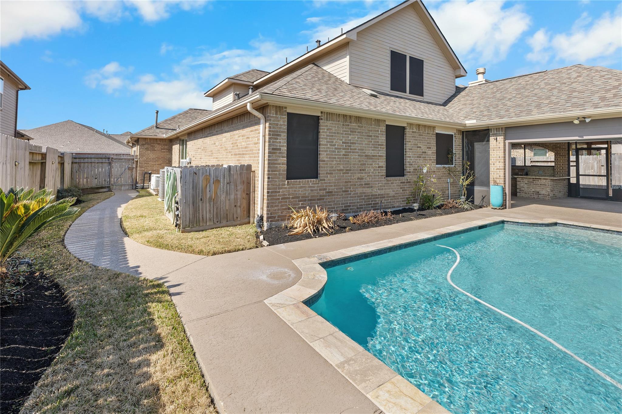 3317 Oak Dale Way