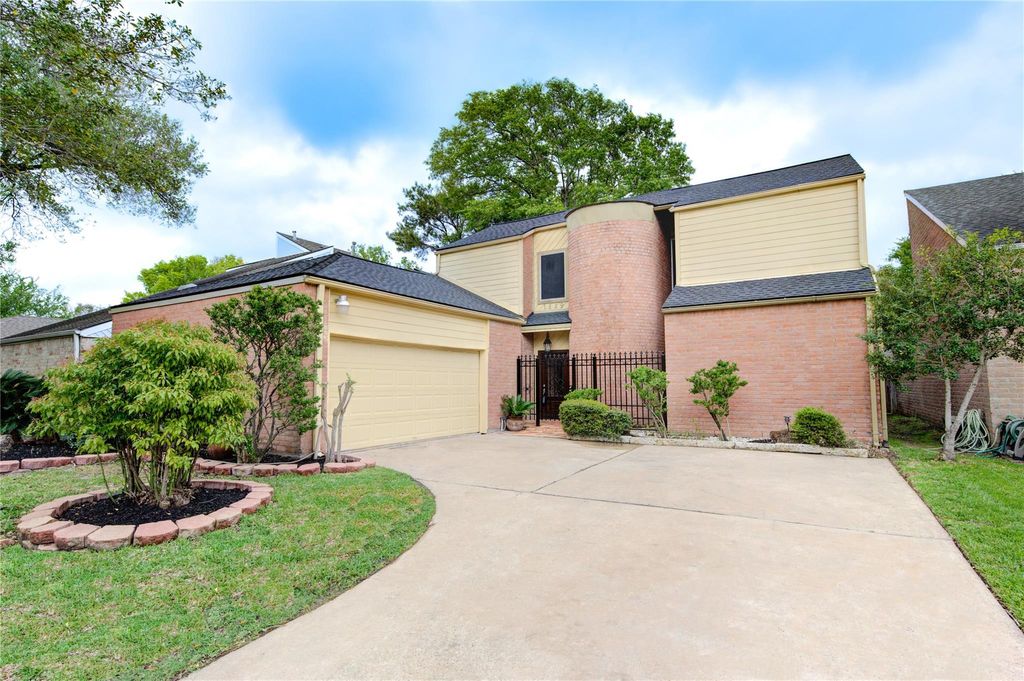 Photo of 1119 Forest Home Drive, Houston, TX 77077 (MLS # 86498885)