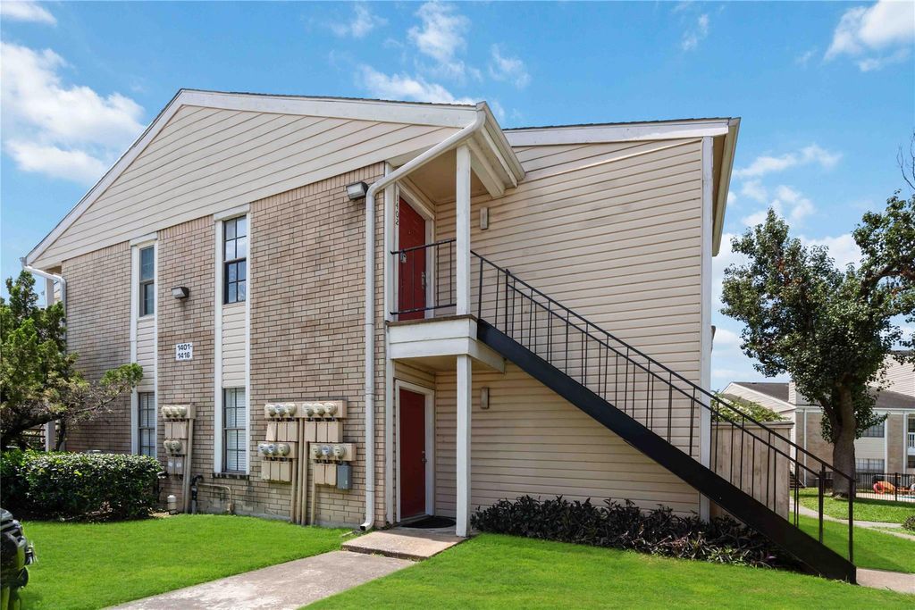 Photo of 2750 Holly Hall Street #1403, Houston, TX 77054 (MLS # 78679323)