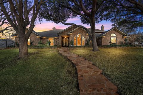 Photo of 3740 Chimney Ridge Drive, Waco, TX 76708 (MLS # 19758223)
