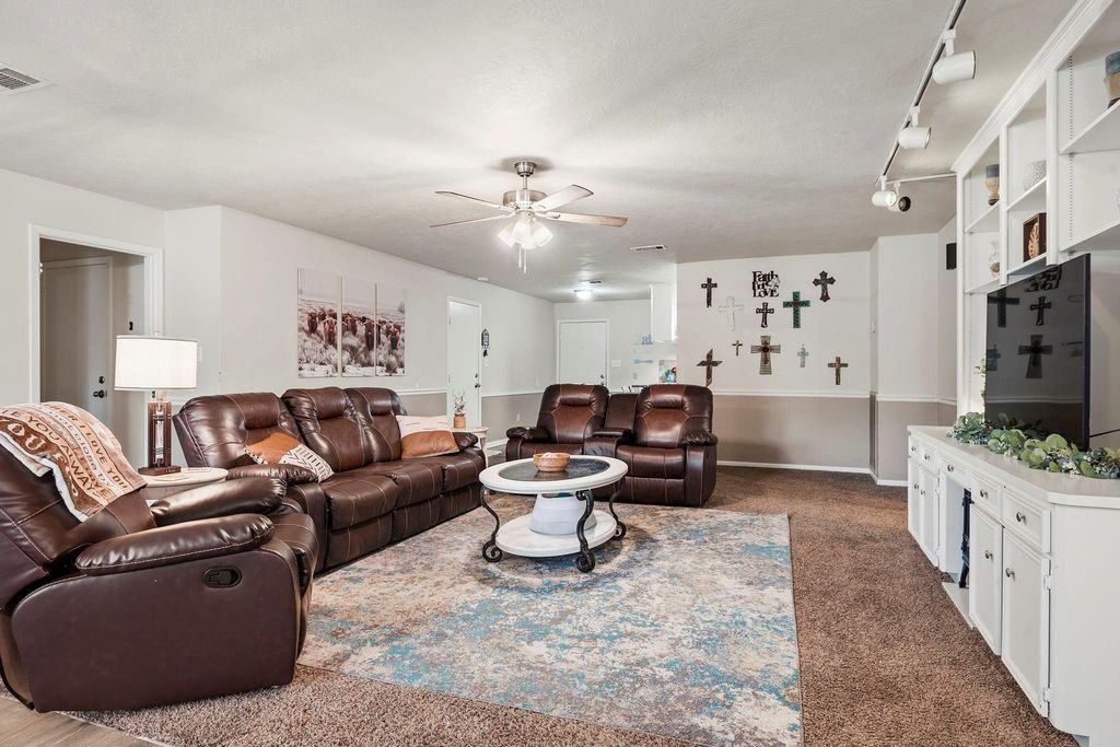 Photo of 601 Rogers Street, Normangee, TX 77871 (MLS # 49647062)