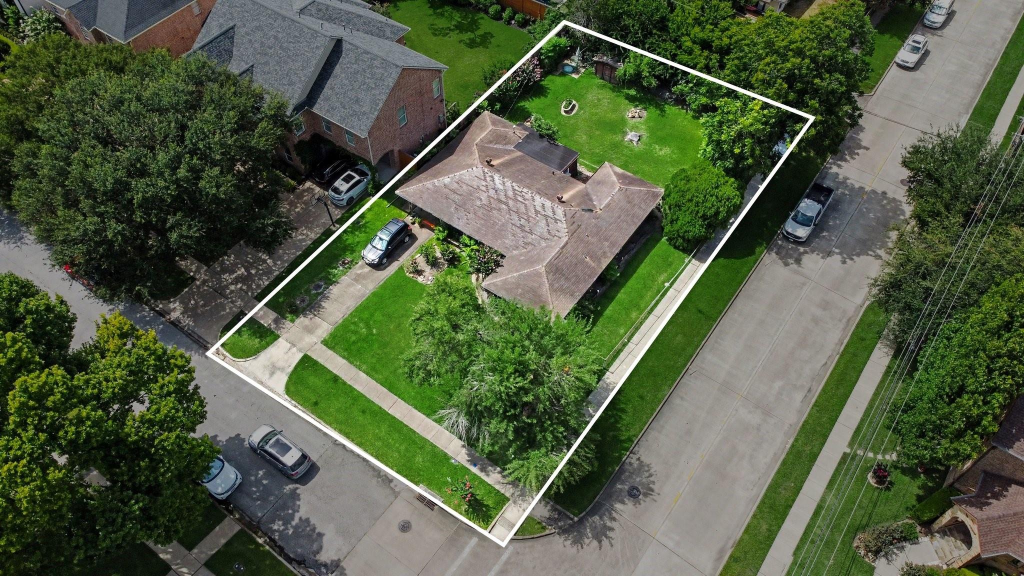 4600 Pin Oak Lane