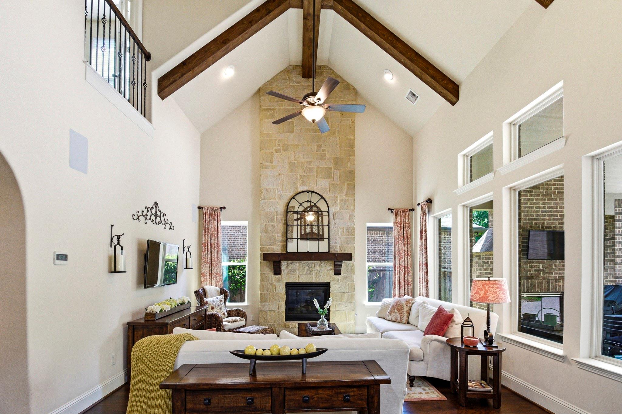 115 Sanibel Crest Place