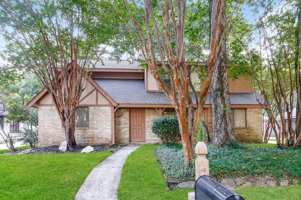 Photo of 3018 Falling Brook Drive, Houston, TX 77345 (MLS # 50548726)