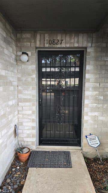 Photo of 10827 Braes Bend Drive #10827, Houston, TX 77071 (MLS # 21309131)