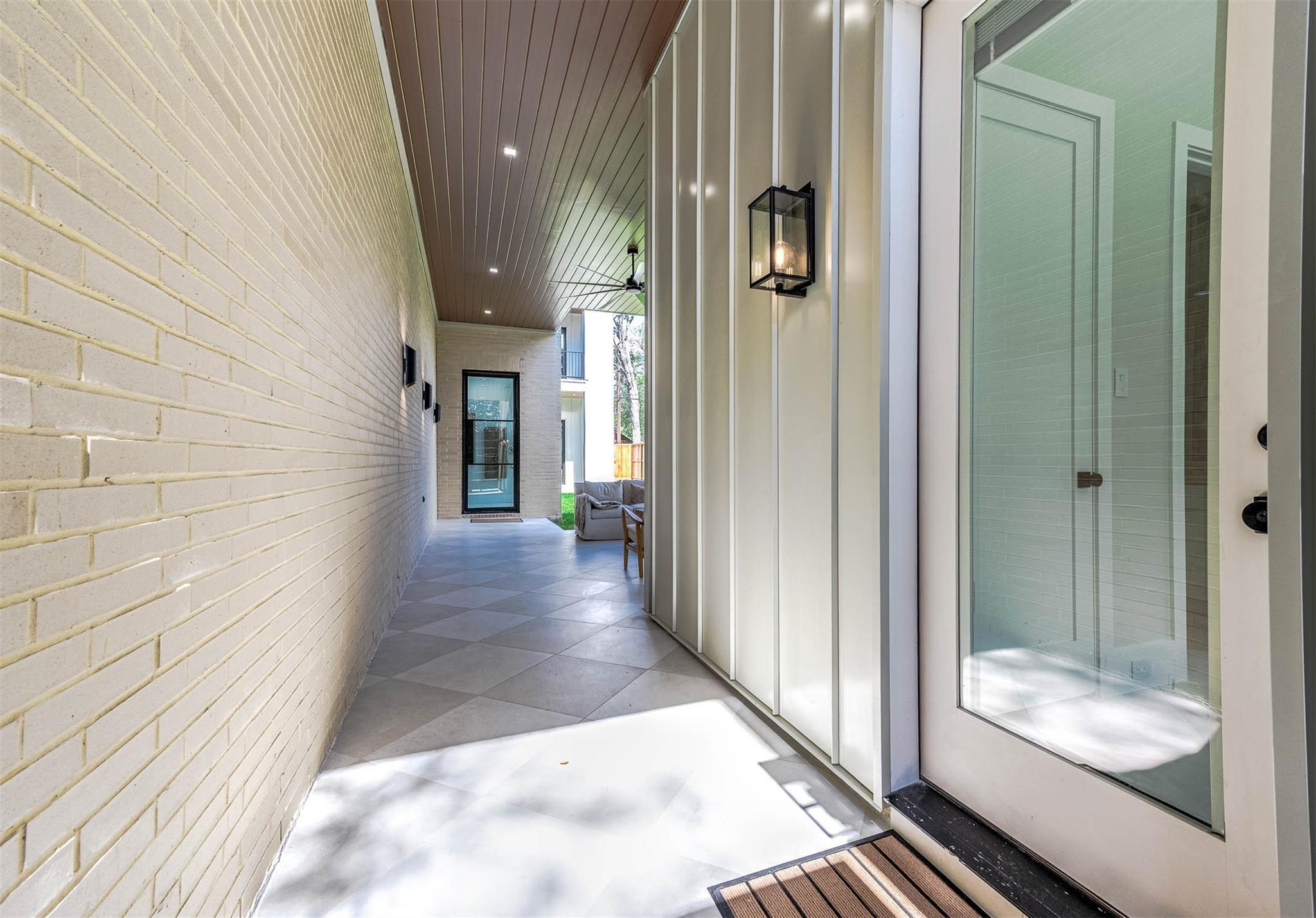 408 W 30th Street