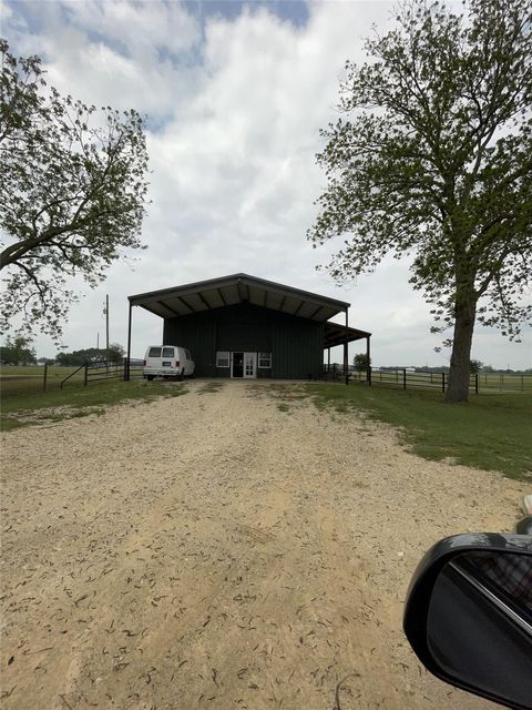 Photo of 2426 County Road 231, Wharton, TX 77488 (MLS # 47436379)