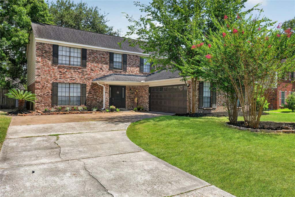 Photo of 3806 Forest Village Drive, Houston, TX 77339 (MLS # 79191754)