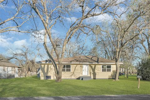 408 Speed Street Wharton TX 77488