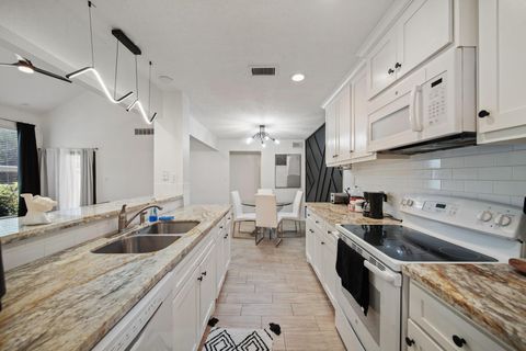 Tiny photo for 8100 Cambridge Street #61, Houston, TX 77054 (MLS # 11736089)