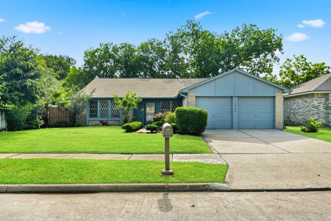 Photo of 11322 Yorklyn Drive, Houston, TX 77066 (MLS # 61206980)
