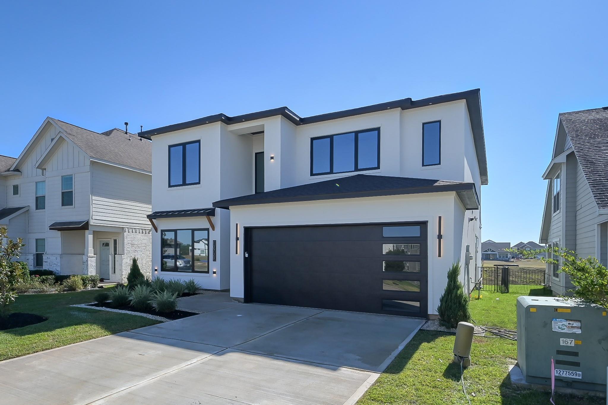 10729 S Lake Mist Lane