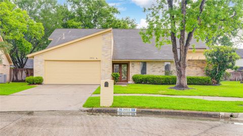 Photo of 3811 Lamplighter Circle, Missouri City, TX 77459 (MLS # 97579302)