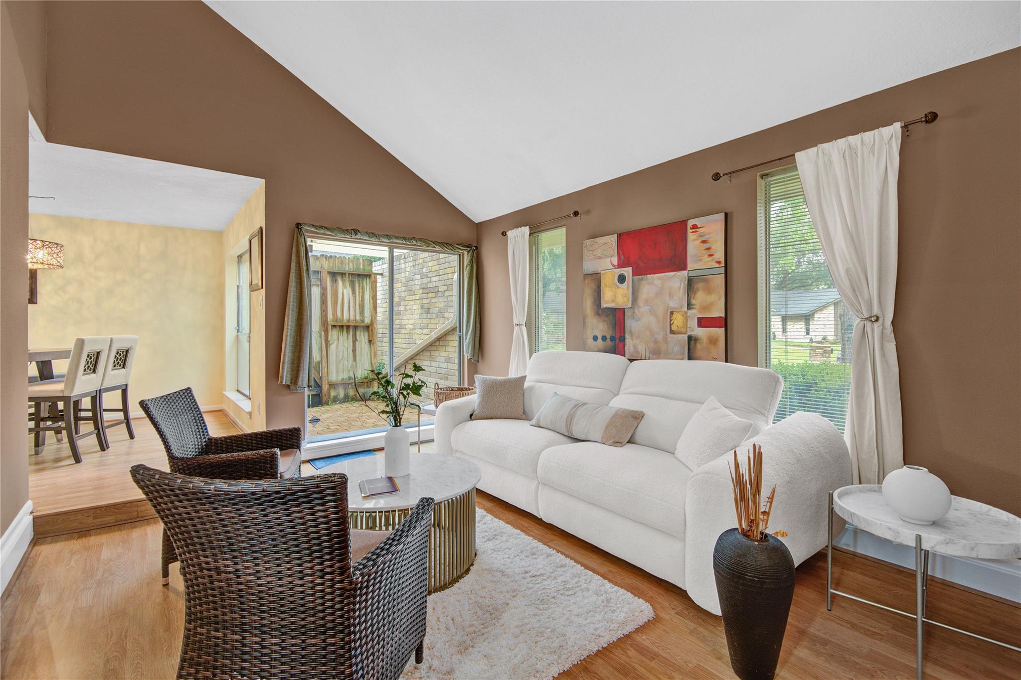 3811 Lamplighter Circle