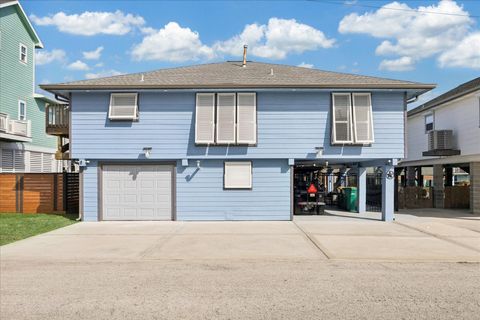 Photo of 15 S Curlew Street, La Marque, TX 77568 (MLS # 40448363)