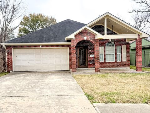 Photo of 3348 Reeves Street, Houston, TX 77004 (MLS # 53005688)