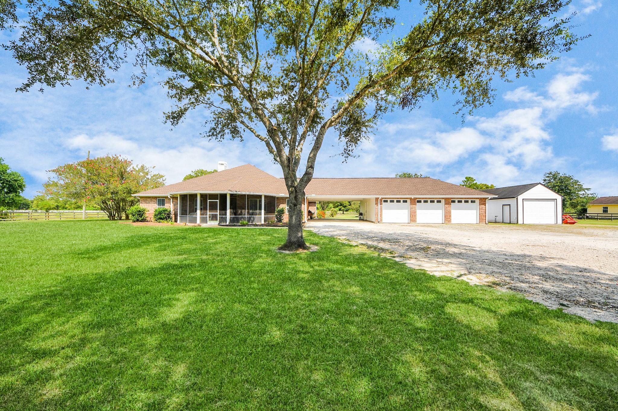 7511 County Road 511