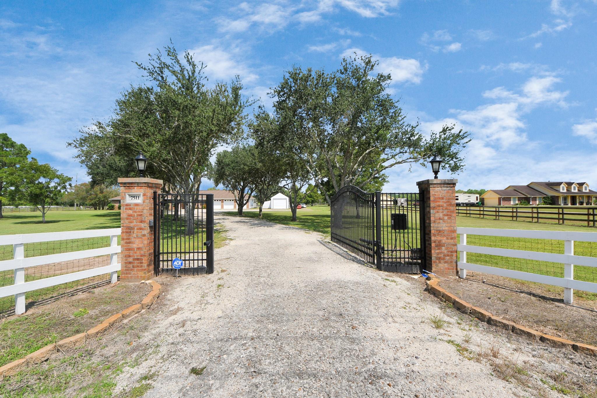 7511 County Road 511