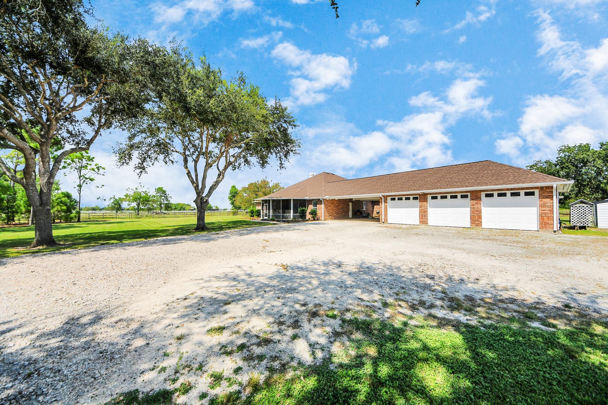 7511 County Road 511