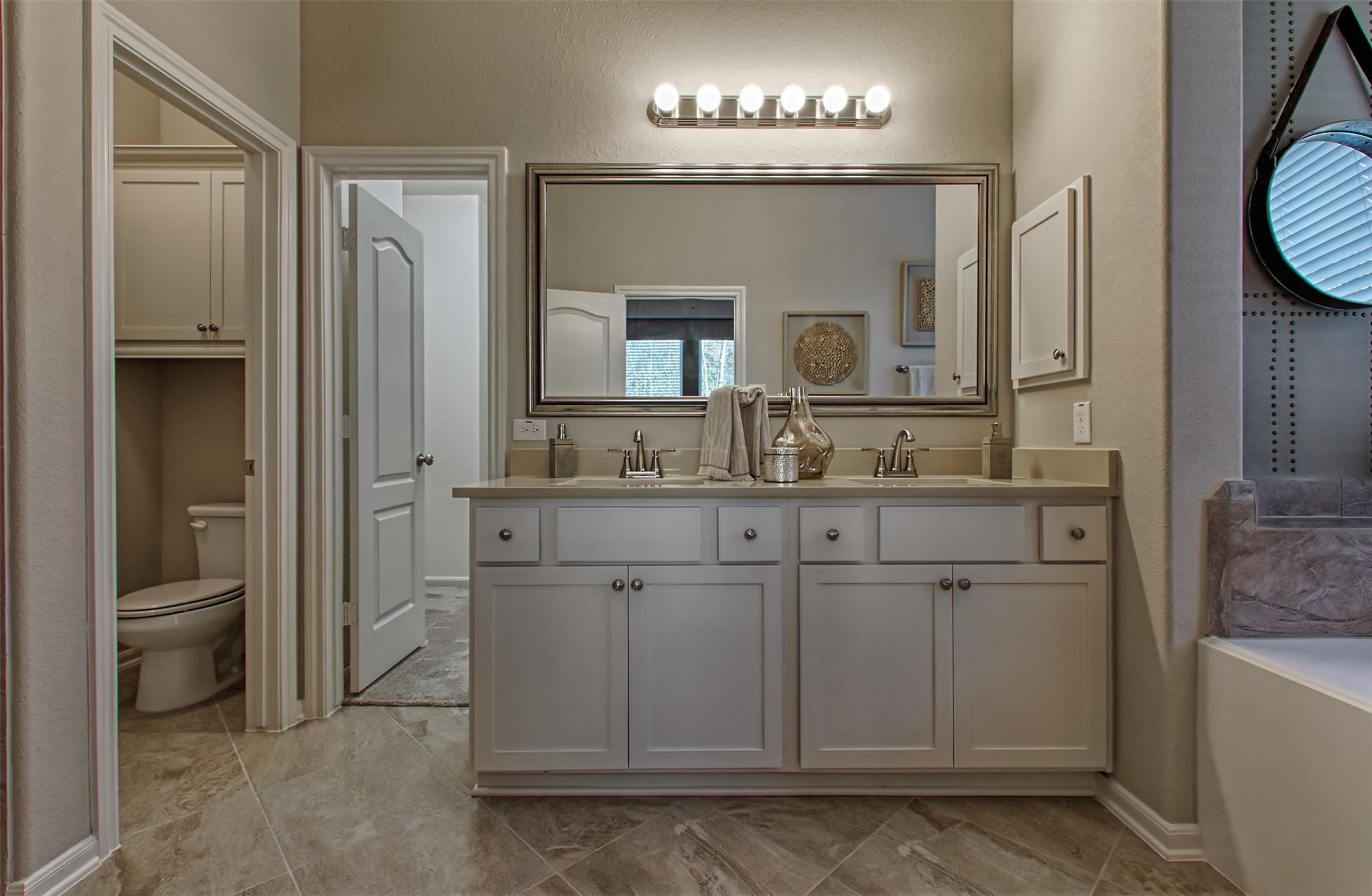 2806 Wild Berry Ct