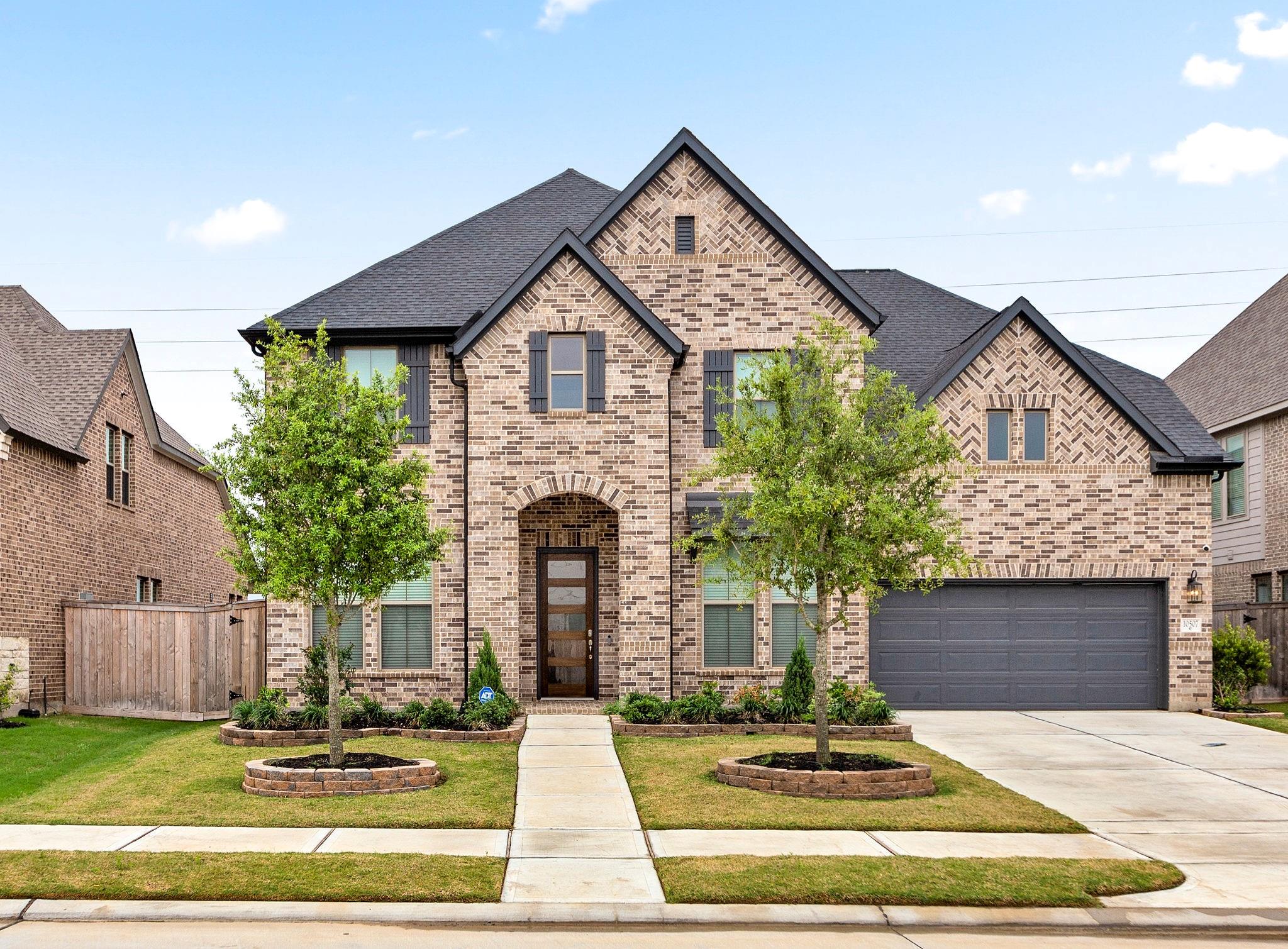 10507 Halley Lane